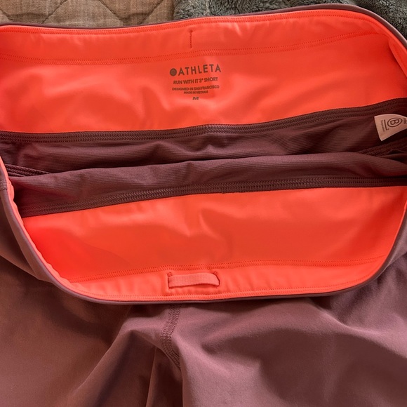 Athleta Run with it 3” shorts - size M - Picture 5 of 7